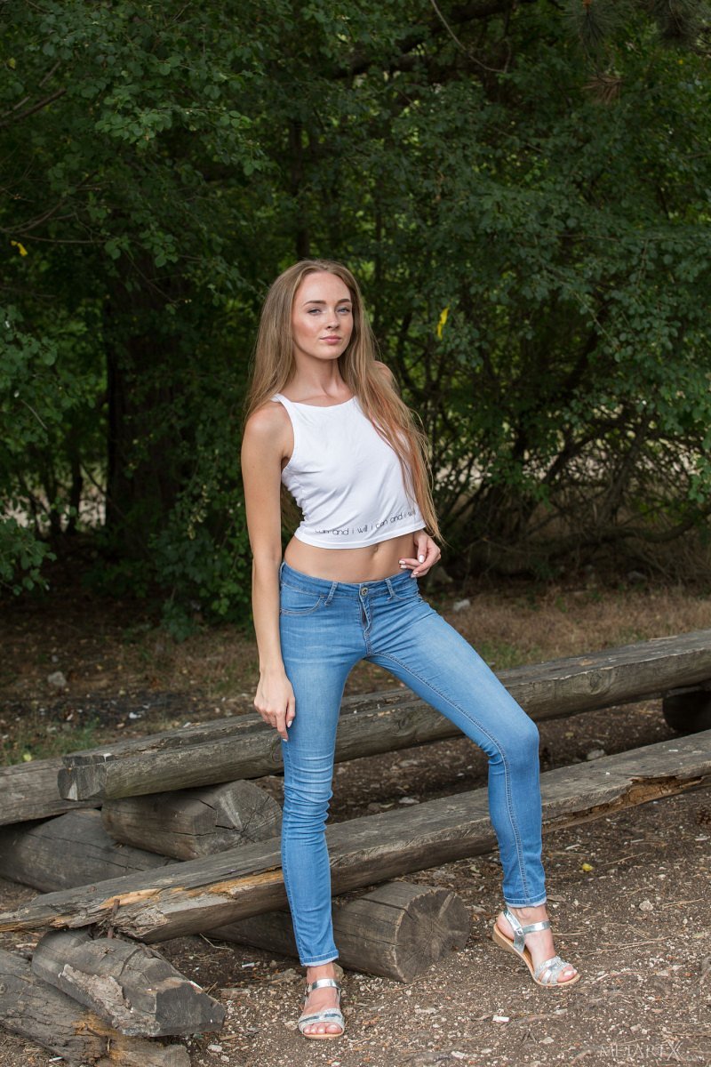 Жанна, 18